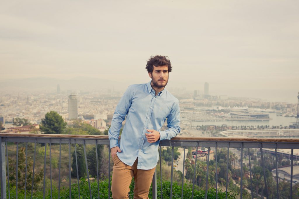 Fotografo especializado en mejora de imagen y fotos para ligar mas en tinder Barcelona